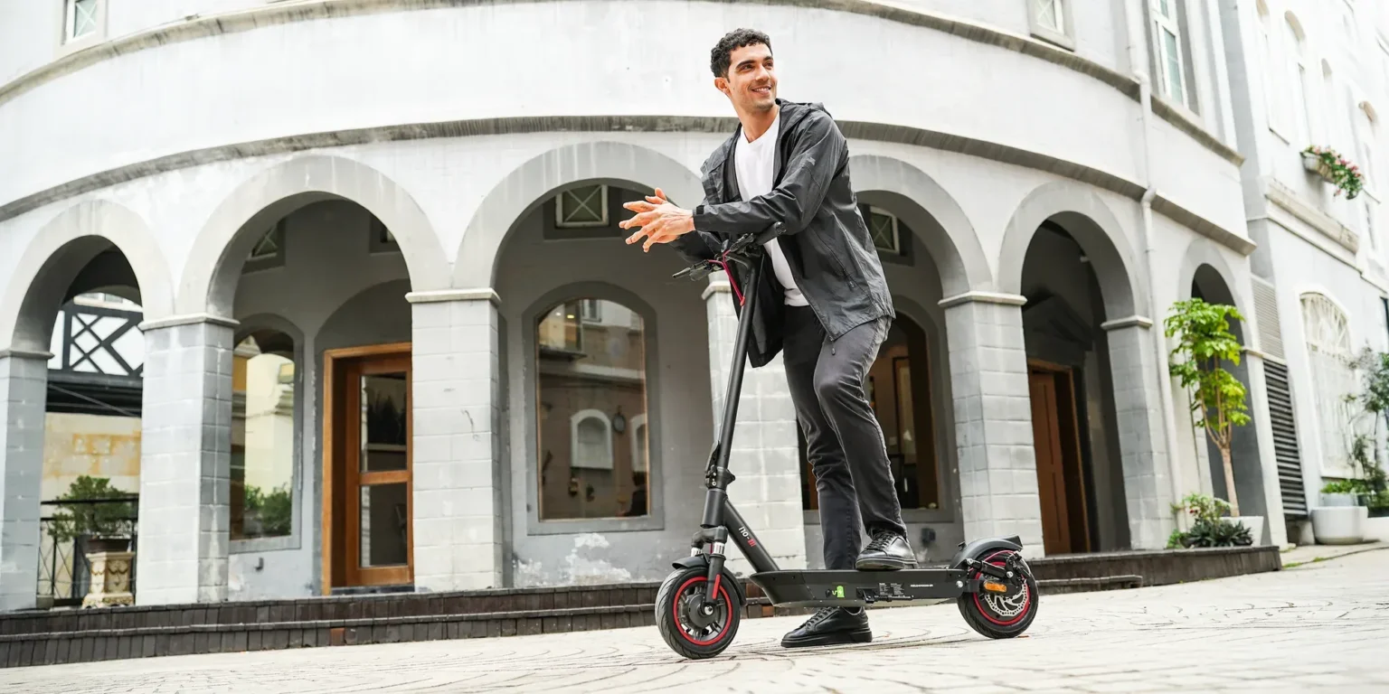 Trottinette électrique eScootz iScooter i10 pour les trajets quotidiens - Vélos électriques, vélos électriques, Canada, achat de vélos électriques, vélos électriques à vendre, meilleurs vélos électriques, vélos électriques pour adultes, vélo électrique avec garantie, vélo électrique pliable, vélo électrique pliant Canada, vélo électrique pour les trajets quotidiens, vélo électrique de ville, vélo électrique à gros pneus, VTT électrique, vélo électrique tout-terrain, vélo cargo électrique, tricycle électrique Canada, vélo électrique à enjambement, vélo électrique longue autonomie, vélo électrique léger, vélos électriques de moins de $2000, mensualités de vélos électriques, vélos électriques avec financement, vélo électrique pour seniors, vélo électrique pour les trajets quotidiens, vélos électriques canadiens, vélos électriques à Toronto, vélos électriques à Vancouver, vélos électriques à Montréal, vélos électriques à Calgary, vélos électriques à Edmonton, vélos électriques à Ottawa, vélos électriques à Winnipeg, vélos électriques à Halifax, vélos électriques étanches, vélos électriques pour la neige, vélos électriques pour les collines, meilleurs vélos électriques au Canada 2025, vélos électriques à livraison rapide au Canada, vélos électriques fiables au Canada, trottinettes électriques, trottinettes électriques au Canada, achat de trottinettes électriques, trottinettes électriques pour adultes, trottinettes électriques pour les trajets quotidiens, trottinettes électriques avec siège, trottinettes électriques pliables, trottinettes électriques légères pour la ville, trottinettes électriques rapides, trottinettes électriques longue autonomie, trottinettes électriques tout-terrain, trottinettes électriques à pneus larges, trottinettes tout-terrain, trottinettes électriques avec garantie, trottinettes électriques avec financement, trottinettes électriques canadiennes, trottinettes électriques étanches, trottinettes électriques pour étudiants, trottinettes écologiques, trottinettes électriques homologuées pour la route, trottinettes électriques pour la livraison, trottinettes pliables au Canada, trottinettes adultes avec suspension, trottinettes électriques sécuritaires, mensualités de trottinettes électriques, trottinettes électriques de moins de $1500, trottinettes électriques à Toronto, à Vancouver, à Calgary, à Montréal, à Edmonton, à Ottawa, trottinettes électriques fiables au Canada